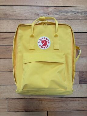 Fjällräven Kånken Classic Backpack - Yellow